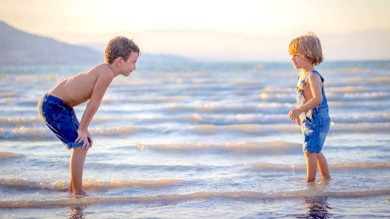 Singen und Sprechen Singen, der Große Bruder des Sprechens: